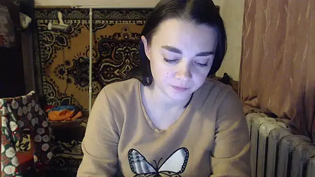 Snapshot of AlisaLaDiva chatting on December 2024 09:19:01 PM AlisaLaDiva online show from December 2024 09:19:01 PM