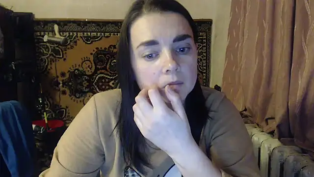 Snapshot of AlisaLaDiva chatting on February 2025 09:40:01 PM AlisaLaDiva online show from February 2025 09:40:01 PM