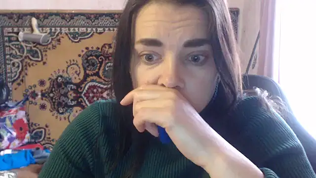 Snapshot of AlisaLaDiva chatting on February 2025 06:20:02 AM AlisaLaDiva online show from February 2025 06:20:02 AM