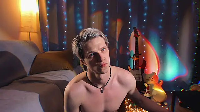 Breston Sweet online show from December 2025 04:14:01 PM