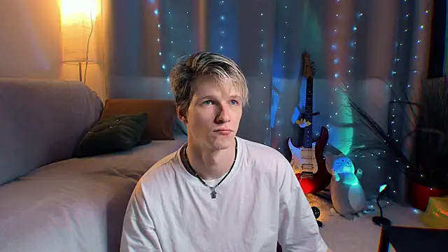 Breston Sweet online show from April 2026 04:55:01 AM