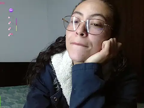Olivia Bright online show from May 2026 12:30:02 AM