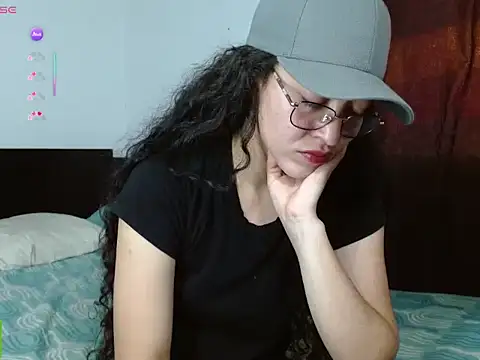 Olivia Bright online show from May 2026 06:09:01 PM