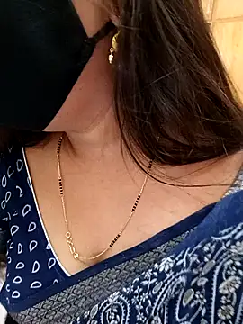 Snapshot of yoursana- chatting on January 2025 04:54:01 PM yoursana- online show from January 2025 04:54:01 PM