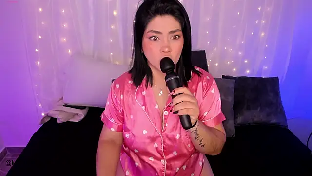 Snapshot of lucy26_ chatting on October 2025 01:38:01 AM lucy26 online show from October 2025 01:38:01 AM