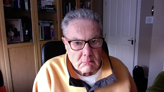 Snapshot of Oldpistolpete chatting on January 2025 10:21:02 AM Oldpistolpete online show from January 2025 10:21:02 AM