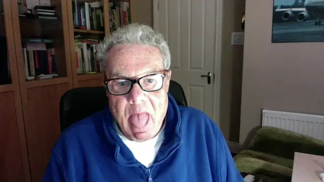 Snapshot of Oldpistolpete chatting on February 2025 05:51:02 PM Oldpistolpete online show from February 2025 05:51:02 PM