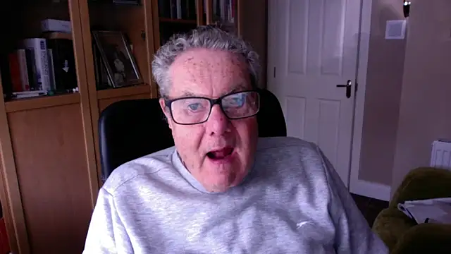 Snapshot of Oldpistolpete chatting on March 2025 09:51:01 AM Oldpistolpete online show from March 2025 09:51:01 AM