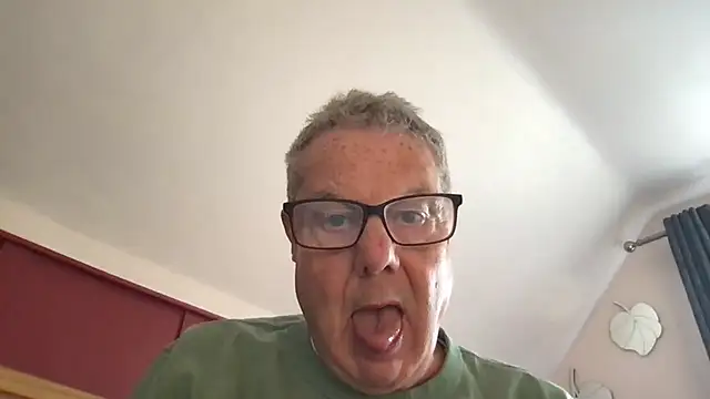 Snapshot of Oldpistolpete chatting on March 2025 05:02:02 PM Oldpistolpete online show from March 2025 05:02:02 PM