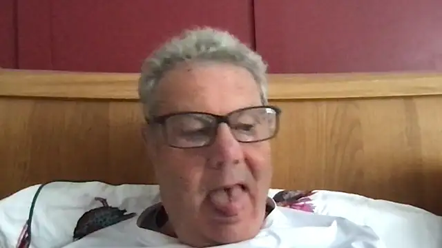 Snapshot of Oldpistolpete chatting on September 2025 11:15:01 AM Oldpistolpete online show from September 2025 11:15:01 AM