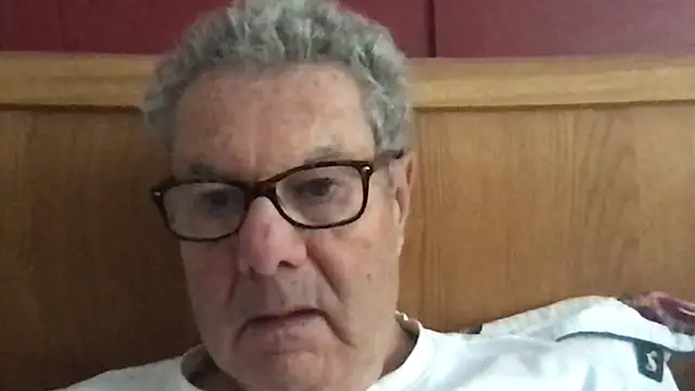 Snapshot of Oldpistolpete chatting on October 2025 09:53:01 AM Oldpistolpete online show from October 2025 09:53:01 AM