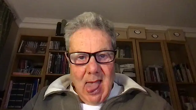 Snapshot of Oldpistolpete chatting on November 2025 10:15:02 PM Oldpistolpete online show from November 2025 10:15:02 PM