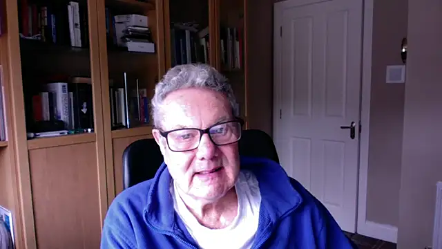 Snapshot of Oldpistolpete chatting on November 2025 10:21:01 AM Oldpistolpete online show from November 2025 10:21:01 AM