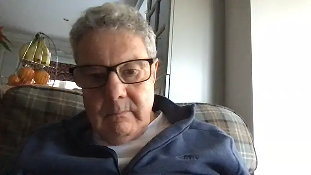 Snapshot of Oldpistolpete chatting on November 2025 03:23:01 PM Oldpistolpete online show from November 2025 03:23:01 PM