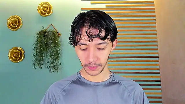 2tommy greg online show from October 2025 01:34:01 PM