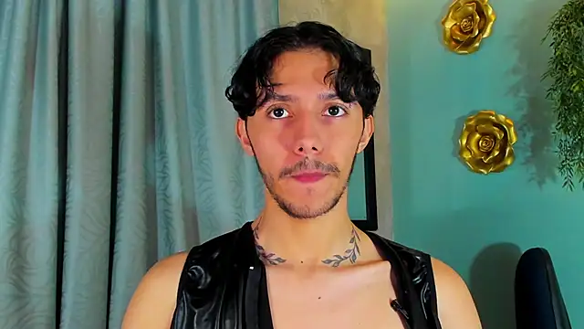 2tommy greg online show from October 2025 07:25:02 PM