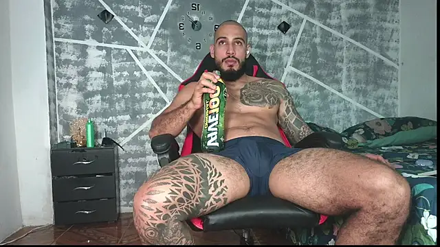 Snapshot of leonidas_18k chatting on October 2025 06:37:02 AM leonidas 18k online show from October 2025 06:37:02 AM