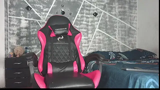 Snapshot of leonidas_18k chatting on November 2025 04:44:02 AM leonidas 18k online show from November 2025 04:44:02 AM