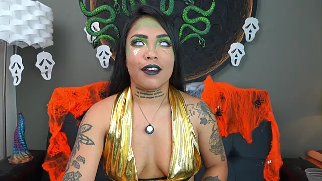 Snapshot of miss_vaiolette chatting on October 2025 11:11:02 AM miss vaiolette online show from October 2025 11:11:02 AM