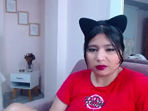 Snapshot of annylouis chatting on February 2025 01:41:02 AM annylouis online show from February 2025 01:41:02 AM
