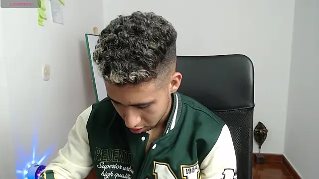 Snapshot of Daiki_Jack chatting on January 2025 02:14:01 AM Daiki Jack online show from January 2025 02:14:01 AM