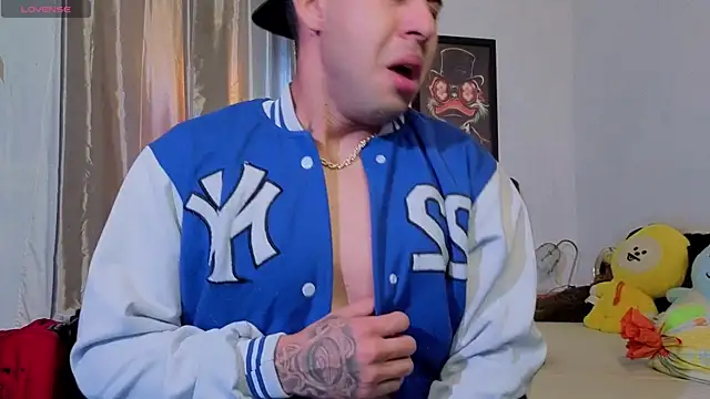 Snapshot of Daiki_Jack chatting on November 2025 01:33:02 PM Daiki Jack online show from November 2025 01:33:02 PM