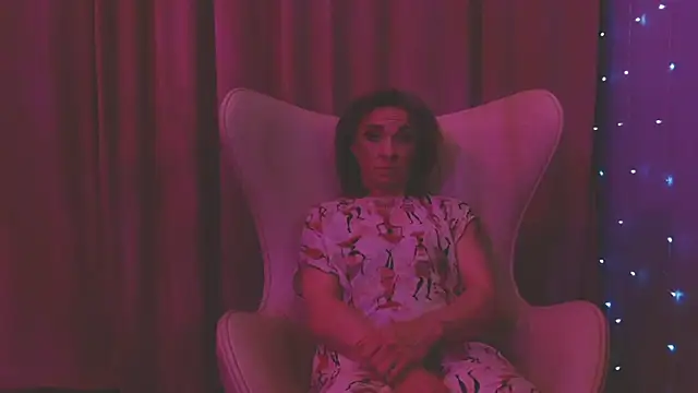 Snapshot of julia_renard chatting on February 2025 12:40:02 AM julia renard online show from February 2025 12:40:02 AM