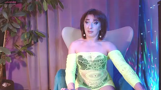 Snapshot of julia_renard chatting on October 2025 05:39:02 AM julia renard online show from October 2025 05:39:02 AM