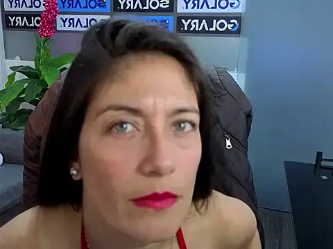 Snapshot of AnnyMilet_ chatting on February 2026 02:24:01 PM AnnyMilet online show from February 2026 02:24:01 PM