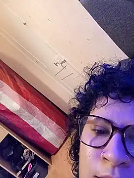 callmelouve online show from September 2025 08:21:02 PM