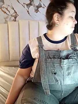 Snapshot of mollieblue69 chatting on May 2026 12:54:02 PM mollieblue69 online show from May 2026 12:54:02 PM