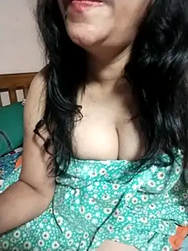 Snapshot of tharu_sweet chatting on May 2026 05:35:02 AM tharu sweet online show from May 2026 05:35:02 AM