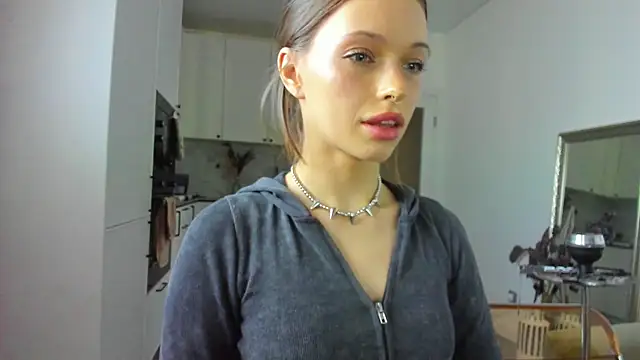 Kossie  online show from February 2025 03:24:02 PM