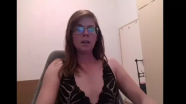 SavannaGirly online show from May 2026 04:37:02 PM