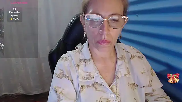 Chayla Ruiz online show from April 2026 11:44:01 PM