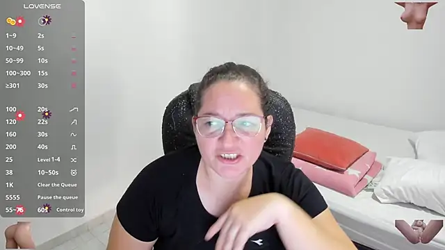 Snapshot of alejandra_milf_ chatting on February 2025 04:00:02 PM alejandra milf online show from February 2025 04:00:02 PM