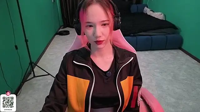 Maya Viola online show from March 2026 05:26:02 AM