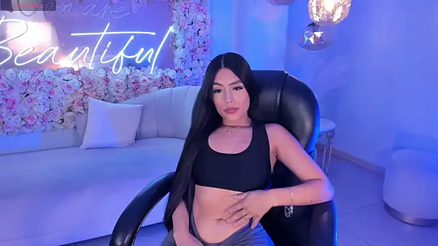 Snapshot of JadeEvansX chatting on December 2024 04:51:01 PM JadeEvansX online show from December 2024 04:51:01 PM