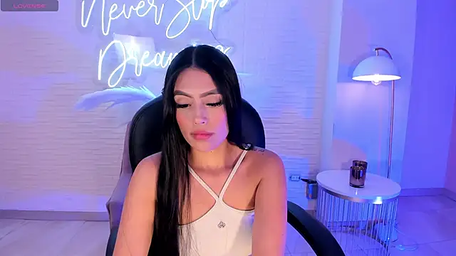 Snapshot of JadeEvansX chatting on January 2025 06:12:02 PM JadeEvansX online show from January 2025 06:12:02 PM