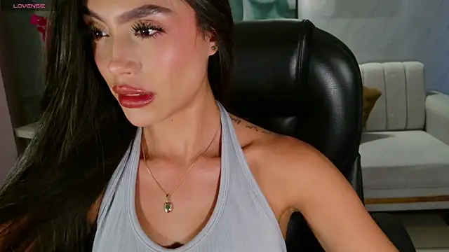 Snapshot of JadeEvansX chatting on July 2026 07:05:02 PM JadeEvansX online show from July 2026 07:05:02 PM