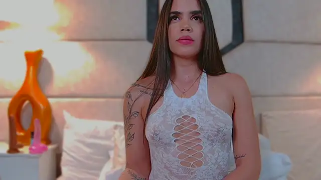 Snapshot of April_Cutee chatting on March 2025 01:59:02 AM April Cutee online show from March 2025 01:59:02 AM