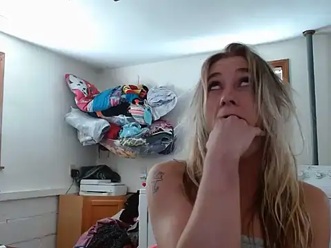 missymilf online show from September 2025 02:40:01 PM