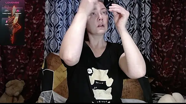 Snapshot of EmilyDoth chatting on September 2025 06:57:02 AM EmilyDoth online show from September 2025 06:57:02 AM