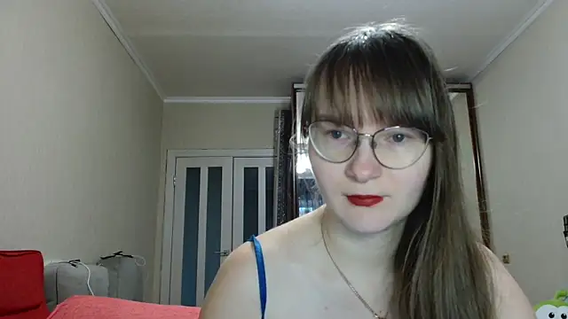 KiraGoldens online show from November 2025 06:45:02 AM