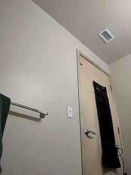 eatmeplease44 online show from March 2025 07:41:01 AM