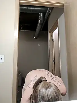 eatmeplease44 online show from March 2025 11:17:01 AM