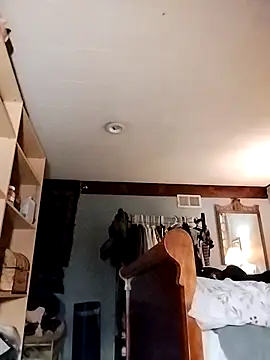 eatmeplease44 online show from October 2025 06:29:02 PM