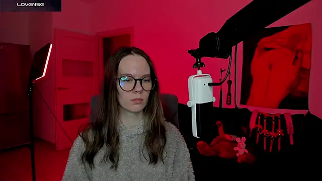 DivineBite online show from March 2026 05:16:02 PM