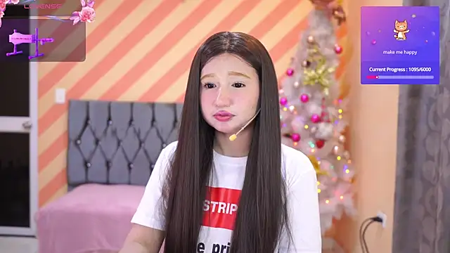 Snapshot of Pinkie_Princes chatting on December 2024 02:01:02 AM Pinkie Princes online show from December 2024 02:01:02 AM