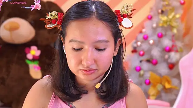 Snapshot of Pinkie_Princes chatting on December 2024 12:20:01 AM Pinkie Princes online show from December 2024 12:20:01 AM